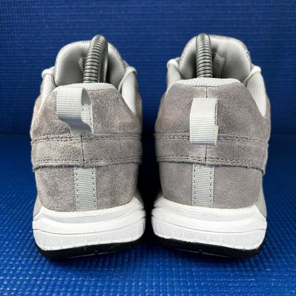 🔴  L.L BEAN COMFORT FITNESS WALKER Women Size 8 Grey White Walking Shoes 505864 - Picture 4 of 8